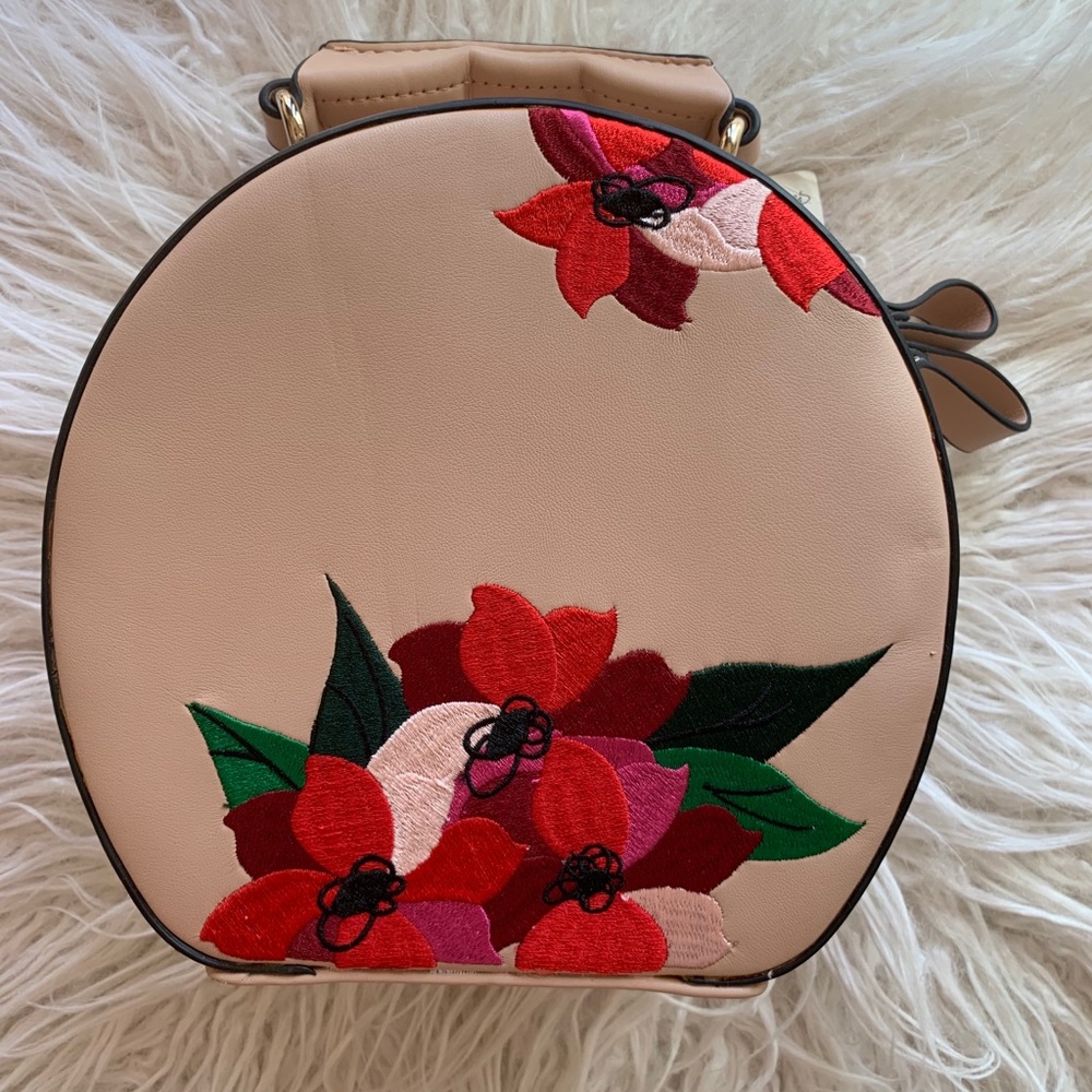 NWT ZARA Floral Embroidery Circle Bag - Pale Pink